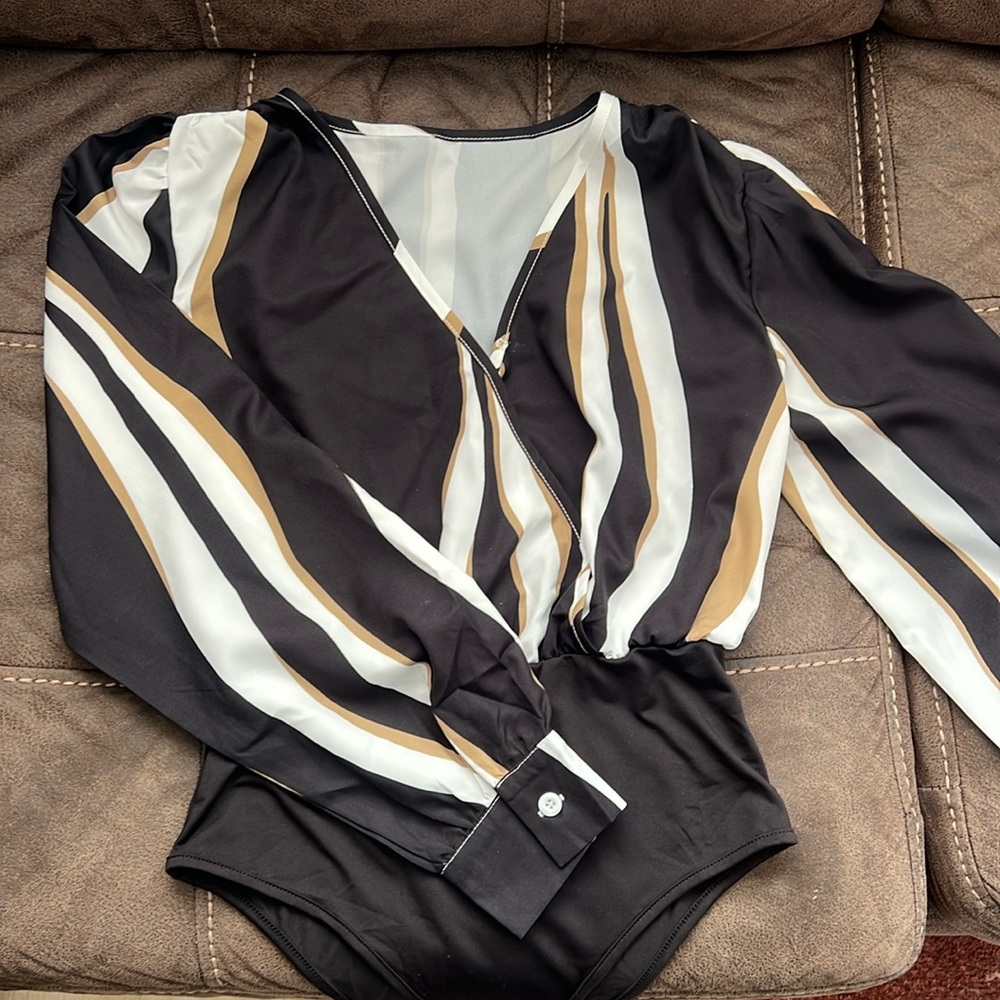 Blouse bodysuit